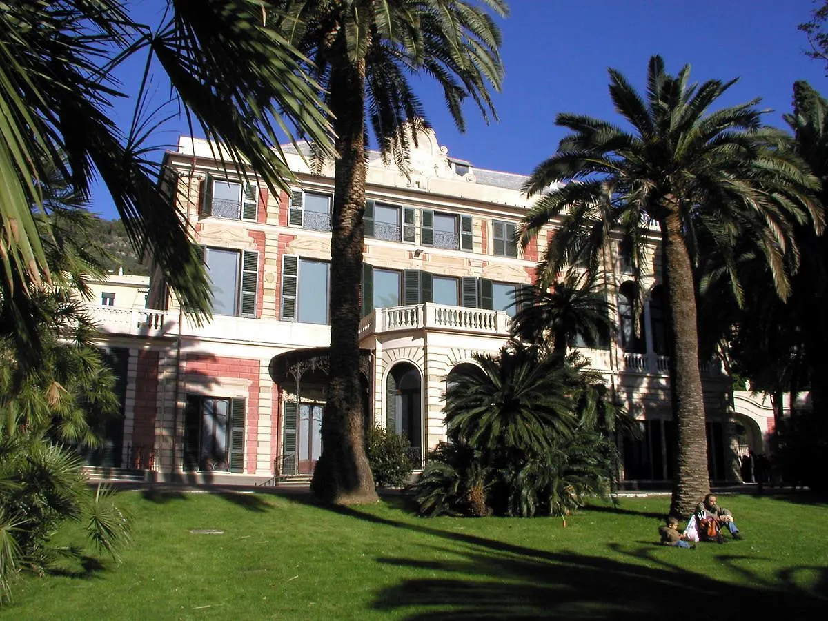 Aparthotel Savoia Apartments Genoa